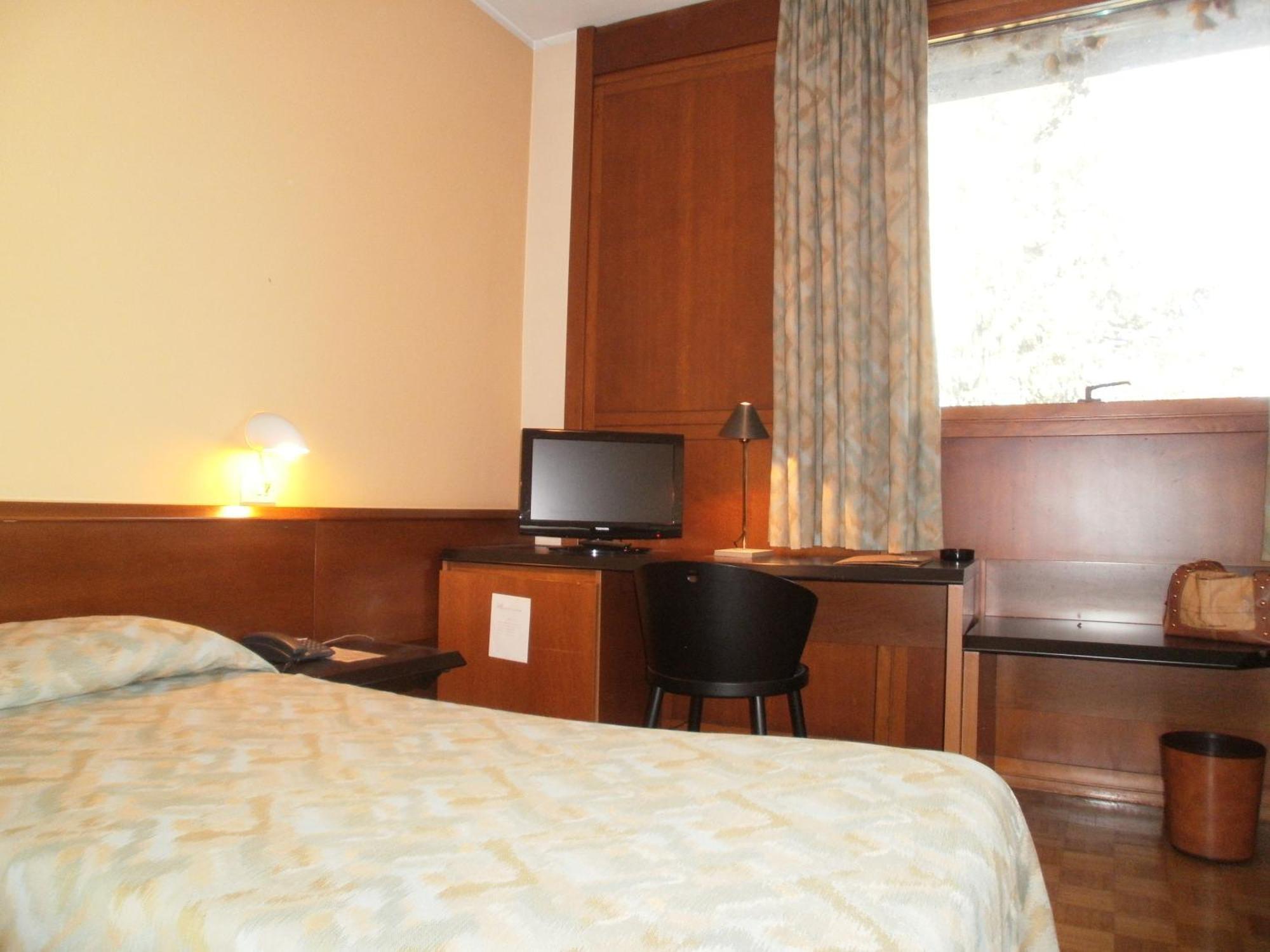 Albergo Villa & Roma Pallazzolo sull'Oglio Room photo